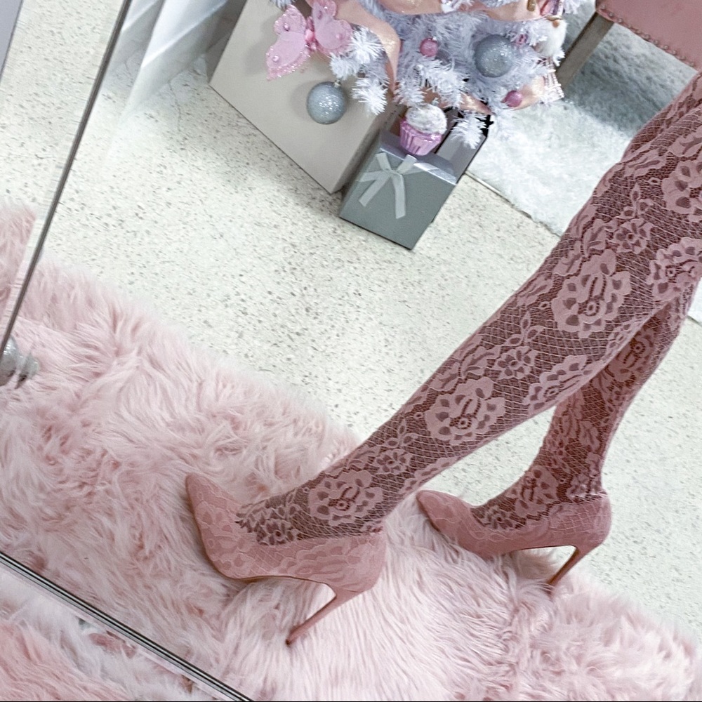 ✨🎀 Feminine Thigh High Lace Heels 🎀✨ - Picture 4 of 4